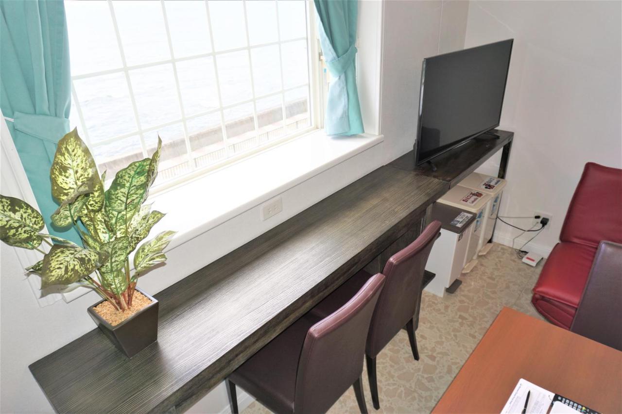 Okinawa Ocean Front Hotel Csatan Kültér fotó