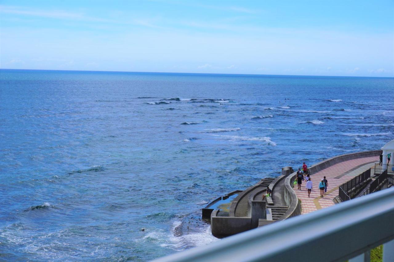 Okinawa Ocean Front Hotel Csatan Kültér fotó