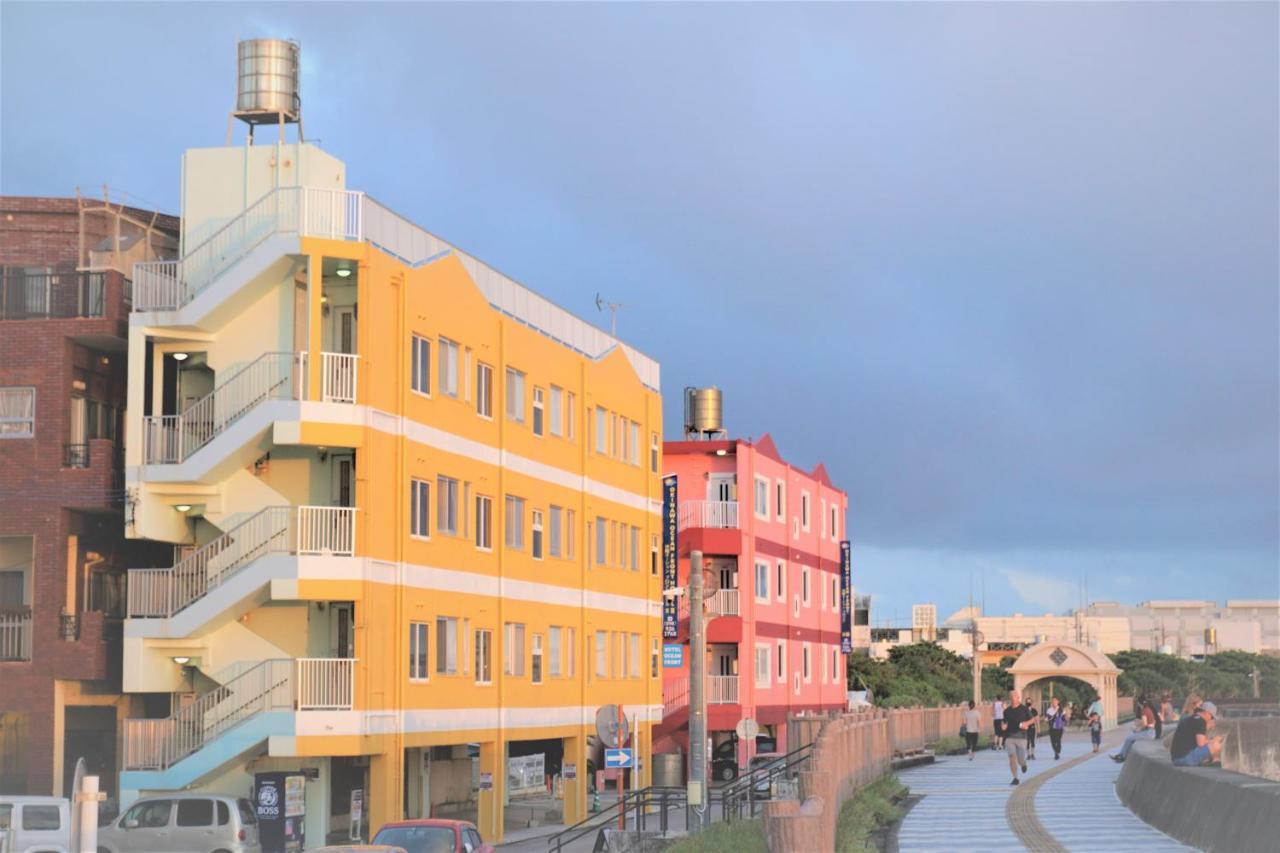 Okinawa Ocean Front Hotel Csatan Kültér fotó