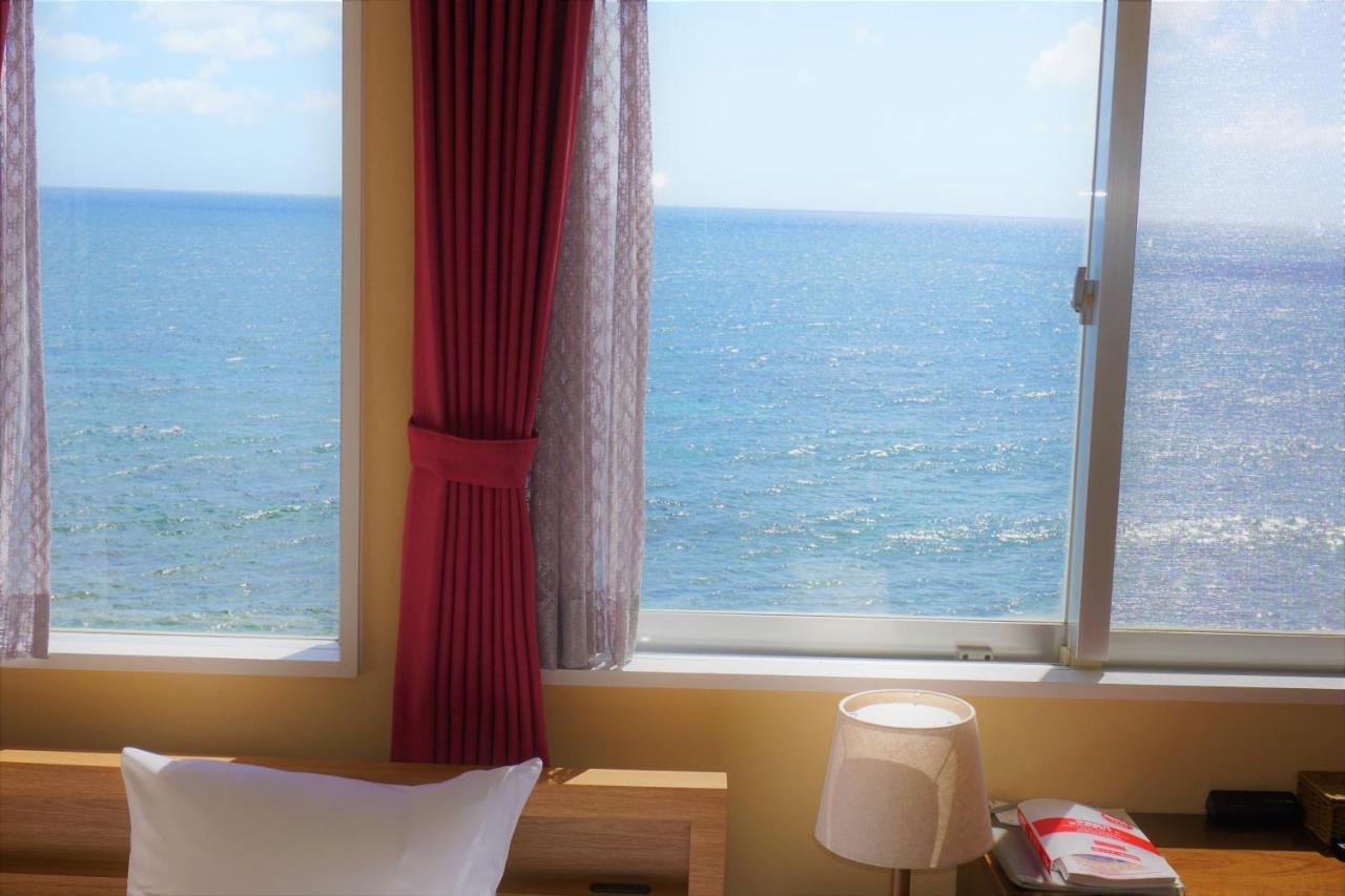 Okinawa Ocean Front Hotel Csatan Kültér fotó